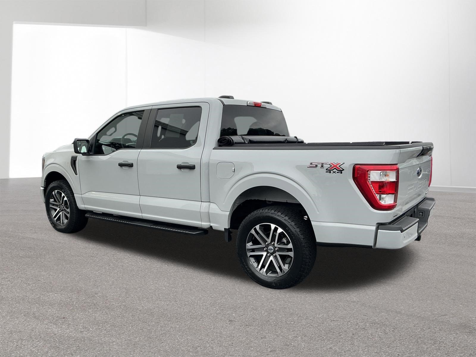 Used 2023 Ford F150 XL w/ STX Appearance Package AWD/4WD image 5