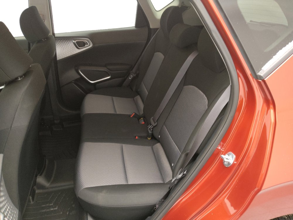 Used 2021 Kia Soul LX image 18
