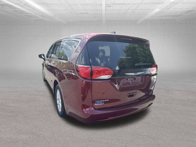 Used 2023 Chrysler Voyager LX FWD image 11