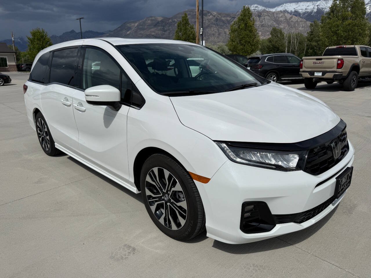 Used 2026 Honda Odyssey Elite image 9