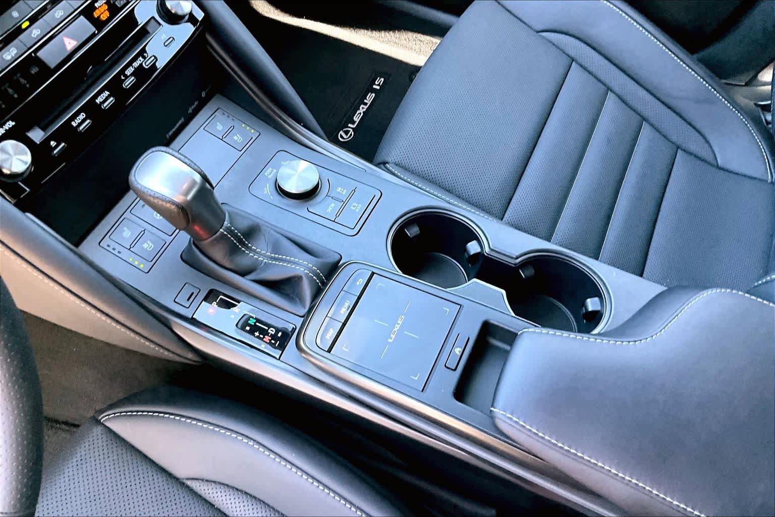 Used 2023 Lexus IS 350 F Sport w/ Navigation Package RWD image 17