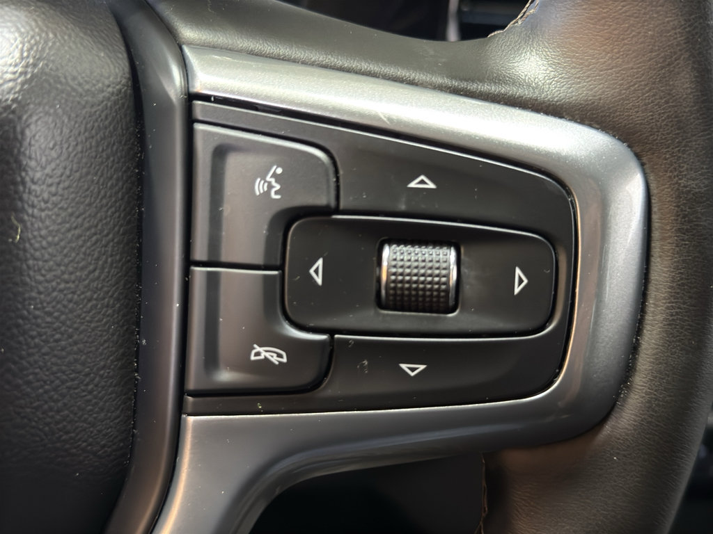 Used 2025 Chevrolet Silverado 1500 RST w/ Z71 Off-Road Package AWD/4WD image 26