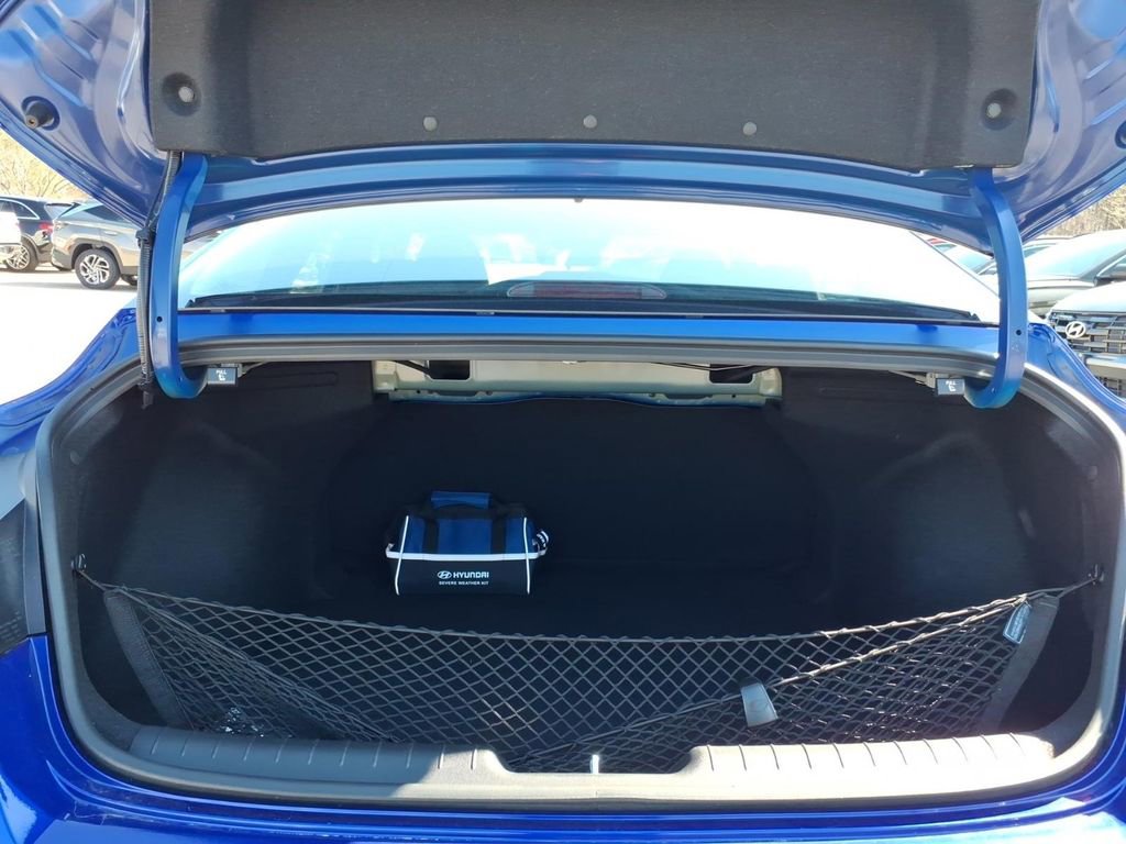 New 2025 Hyundai Elantra Sport image 6