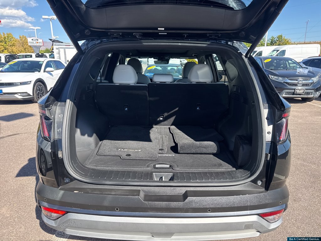 Used 2025 Hyundai Tucson Limited AWD/4WD image 30