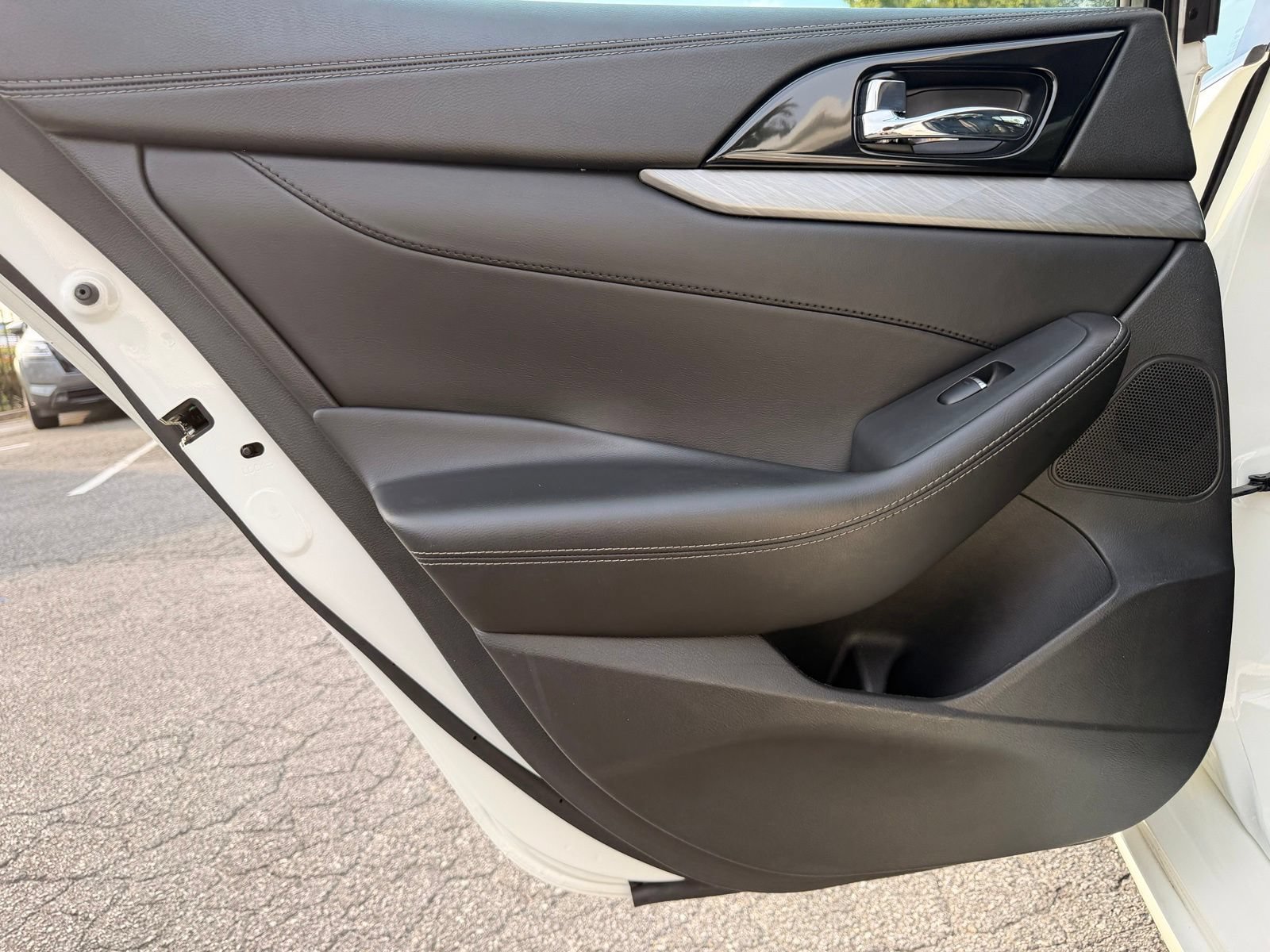 Used 2017 Nissan Maxima 3.5 SL FWD image 27