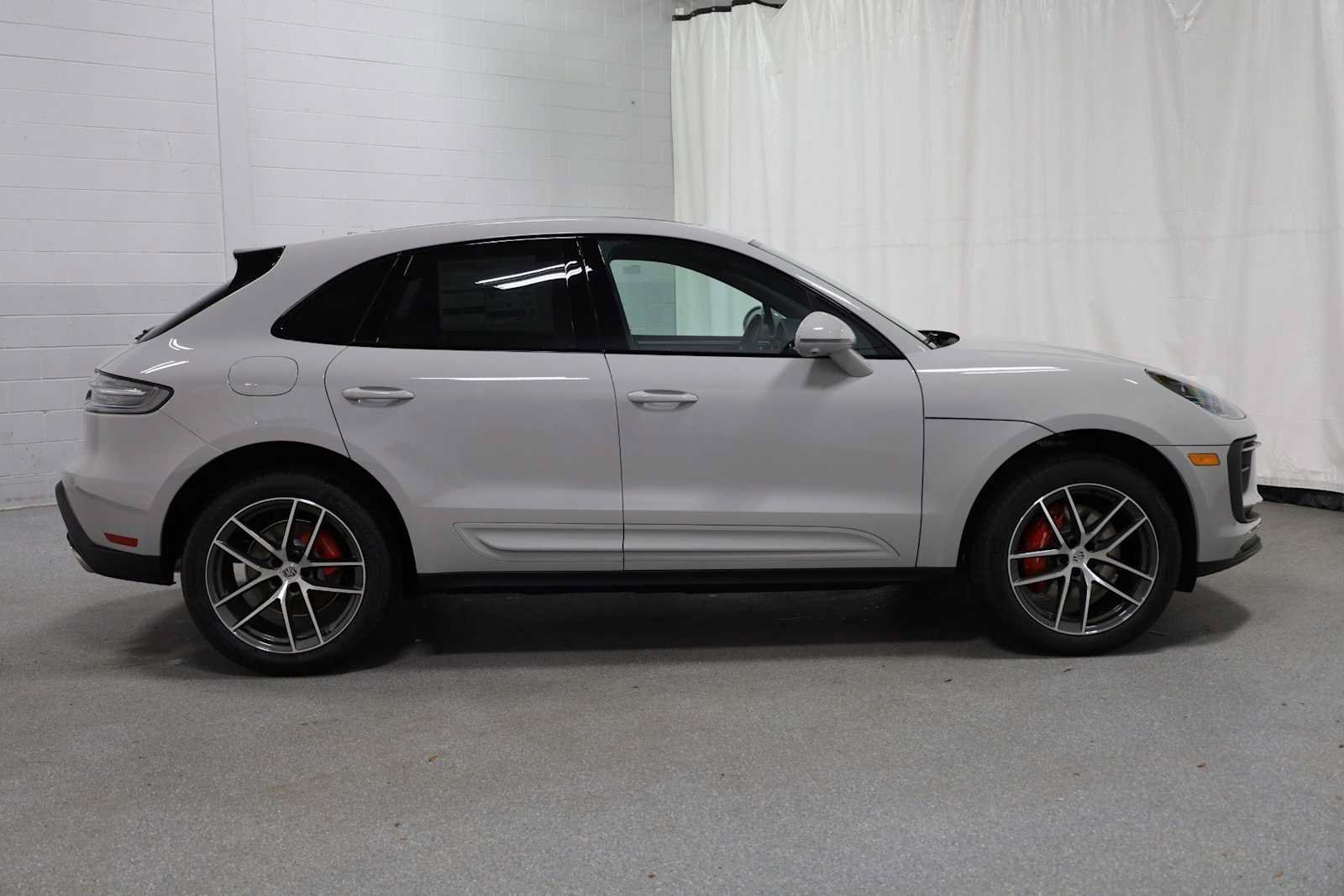 New 2026 Porsche Macan S AWD/4WD image 10
