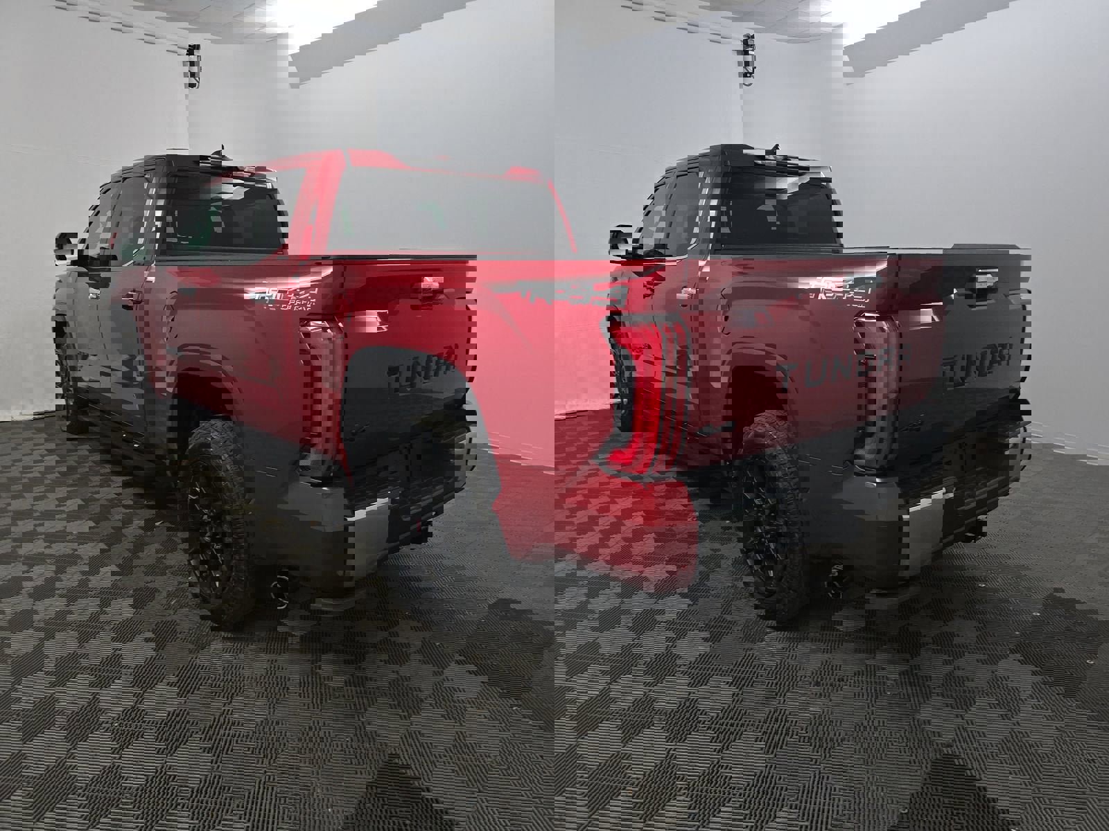 Used 2022 Toyota Tundra Limited w/ TRD Off-Road Package image 6