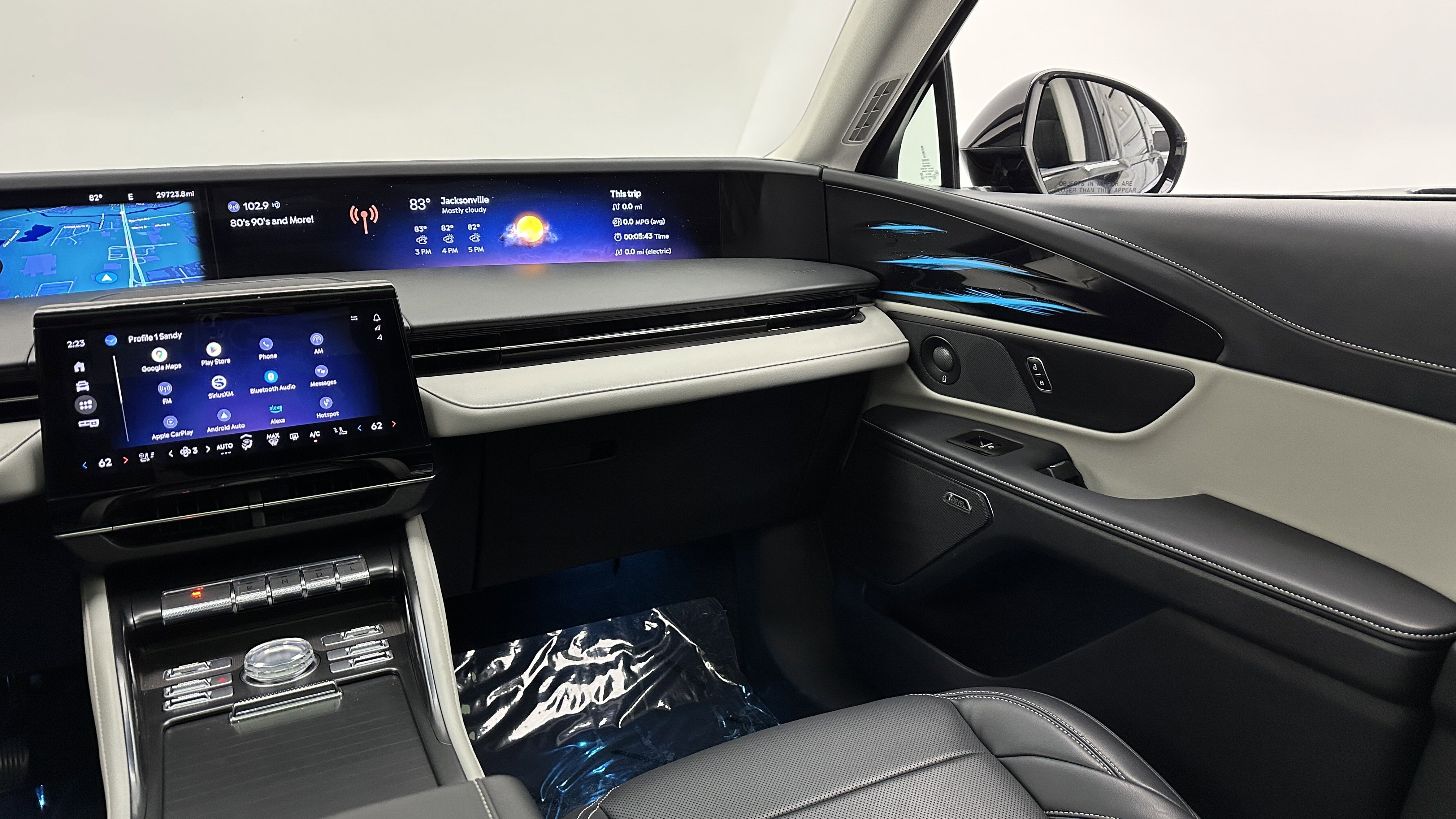 Used 2024 Lincoln Nautilus Premier w/ Equipment Group 102A image 22