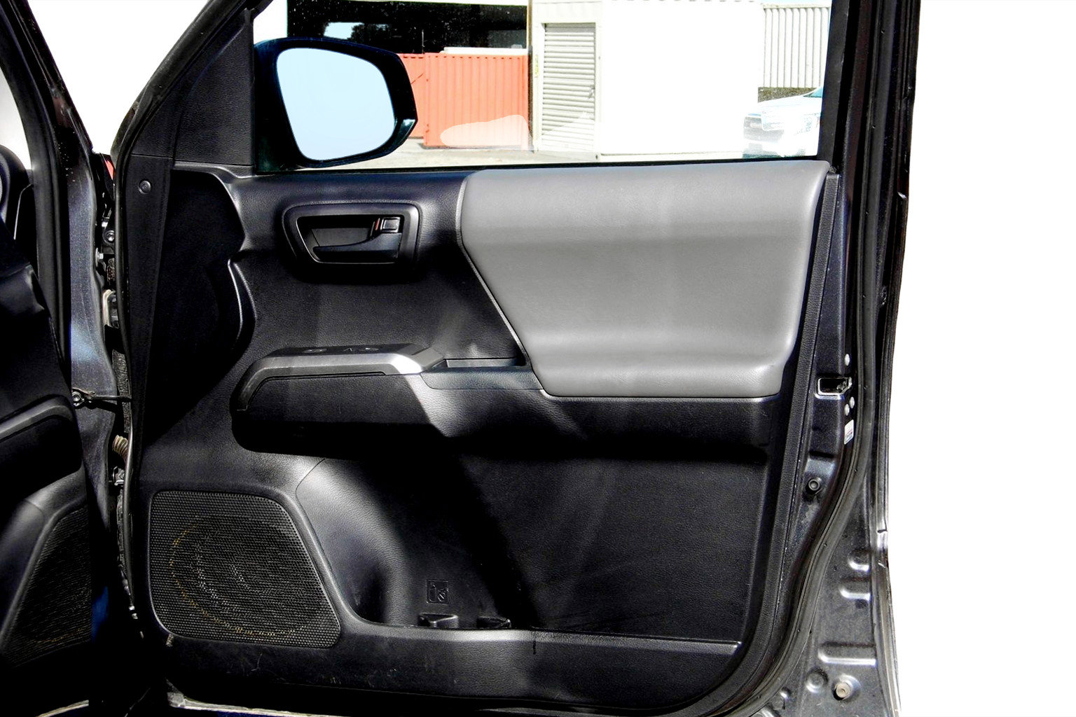 Used 2020 Toyota Tacoma SR5 image 25