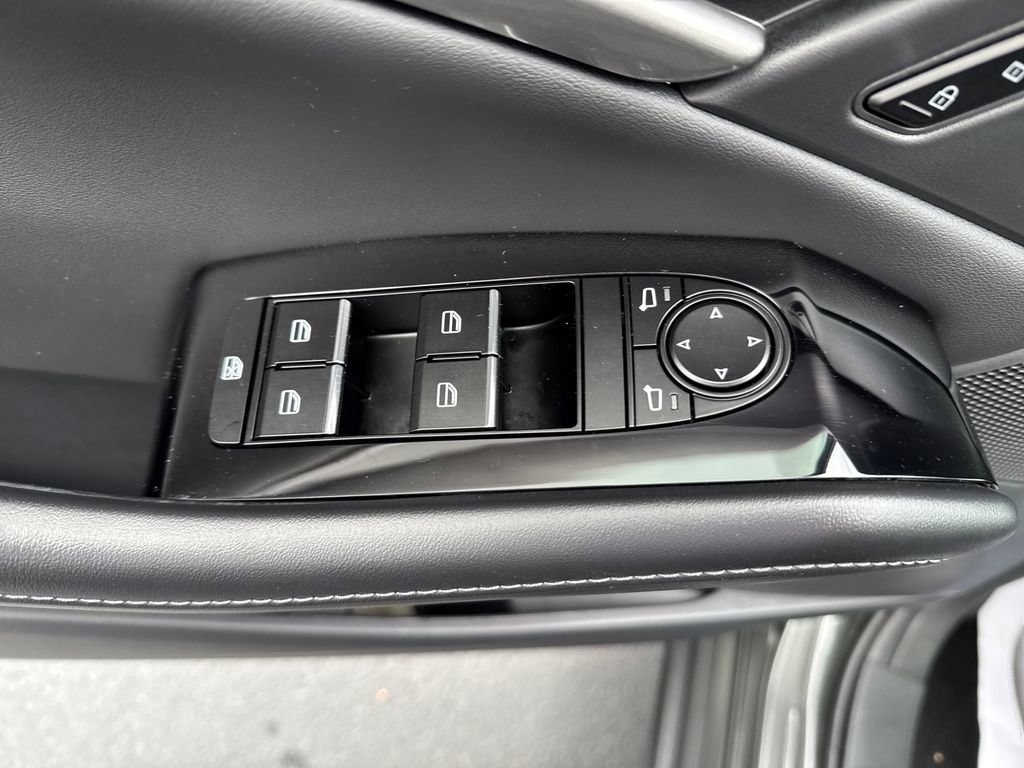 Used 2025 MAZDA CX-30 AWD 2.5 S w/ Select Sport Pkg image 12