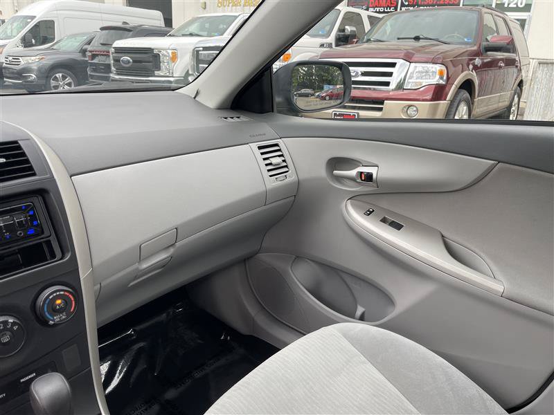 Used 2010 Toyota Corolla LE w/ All Weather Guard Pkg FWD image 32