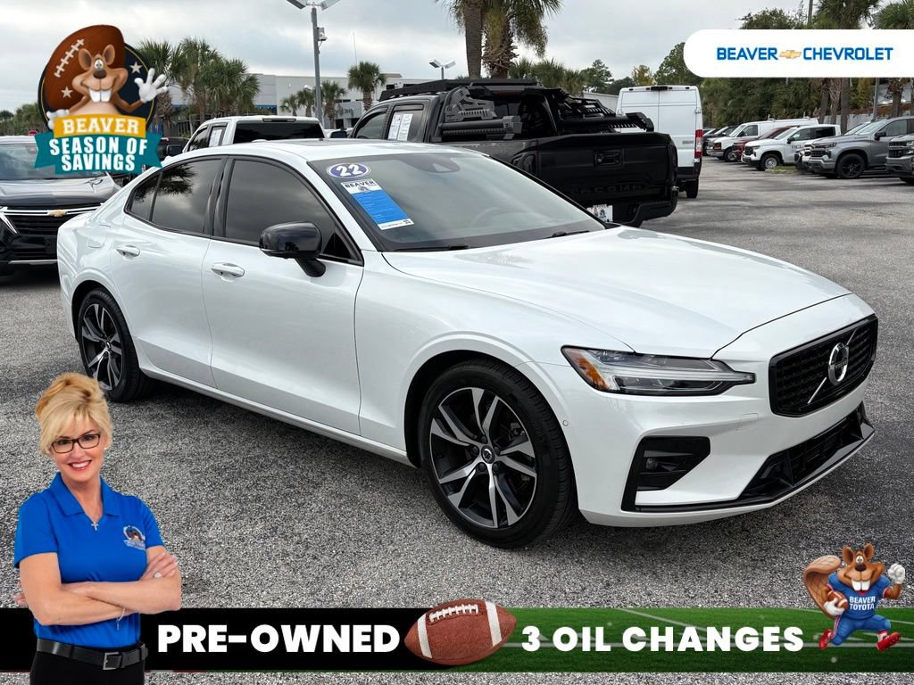 Used 2022 Volvo S60 B5 R-Design w/ Advanced Package FWD image 9