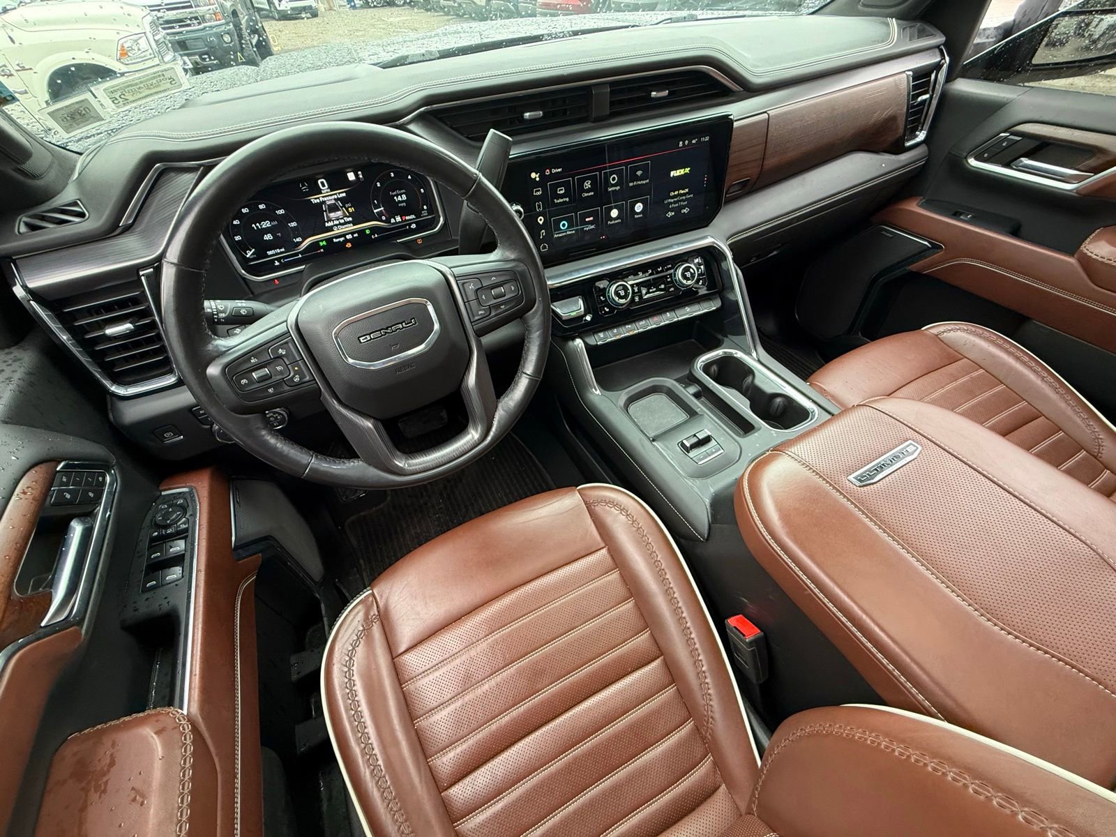 Used 2024 GMC Sierra 3500 Denali Ultimate image 18