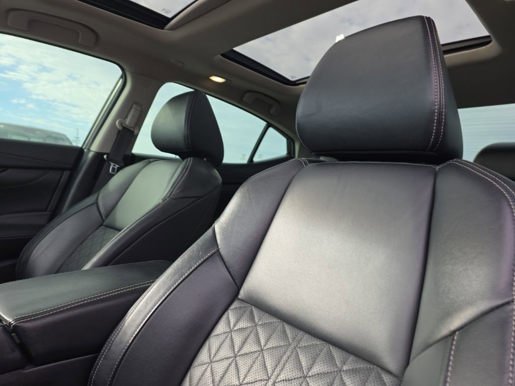 Used 2018 Nissan Maxima Platinum image 46