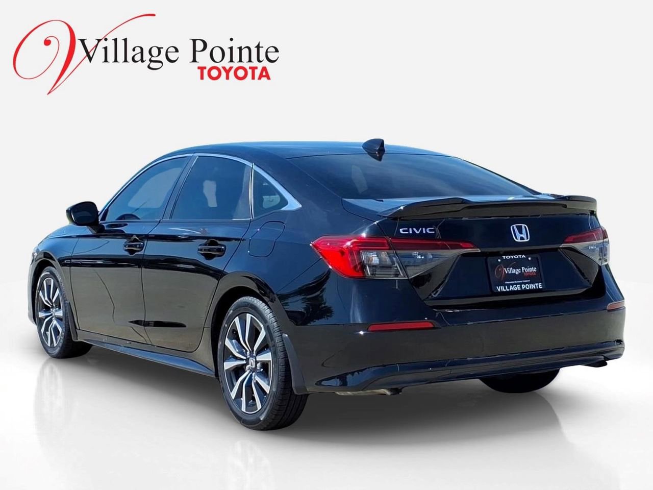 Used 2023 Honda Civic EX image 4
