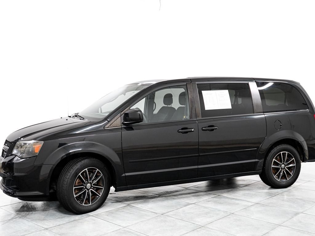Used 2014 Dodge Grand Caravan SE w/ Quick Order Package 29E SE FWD image 4