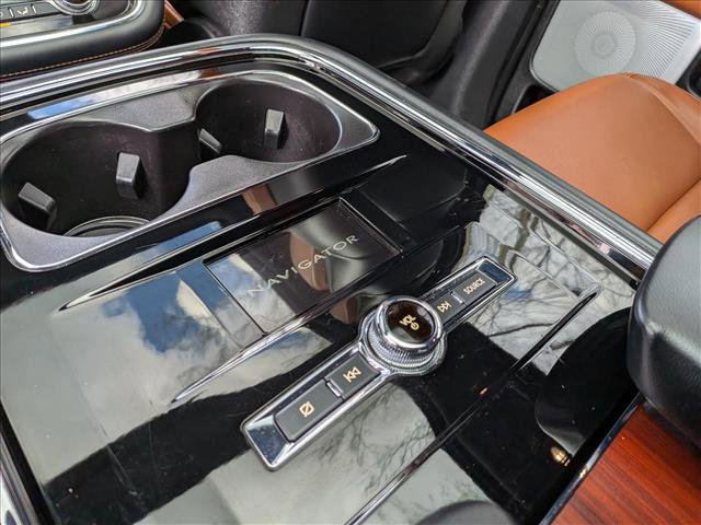 Used 2020 Lincoln Navigator Reserve w/ Equipment Group 208A Reserve image 26