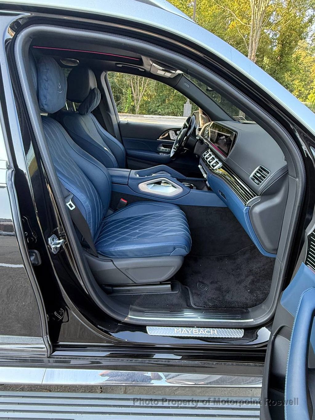 Used 2025 Mercedes-Benz Maybach GLS 600 4MATIC image 14