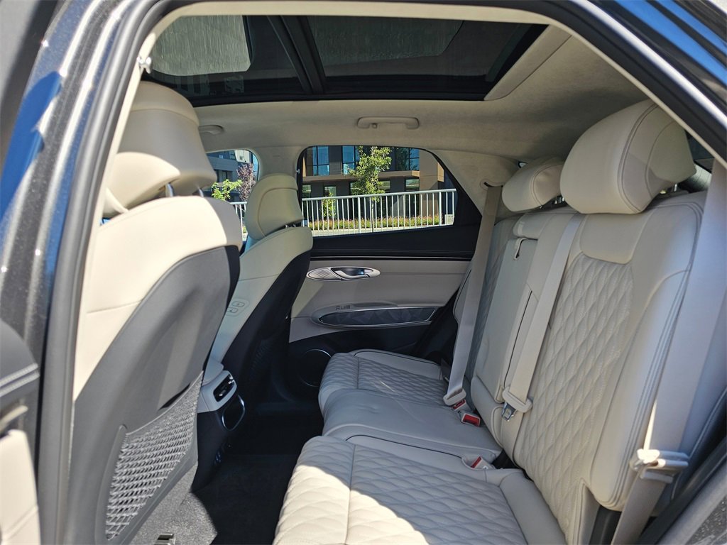 Used 2025 Genesis GV70 3.5T Sport w/ Sport Advanced Package image 19