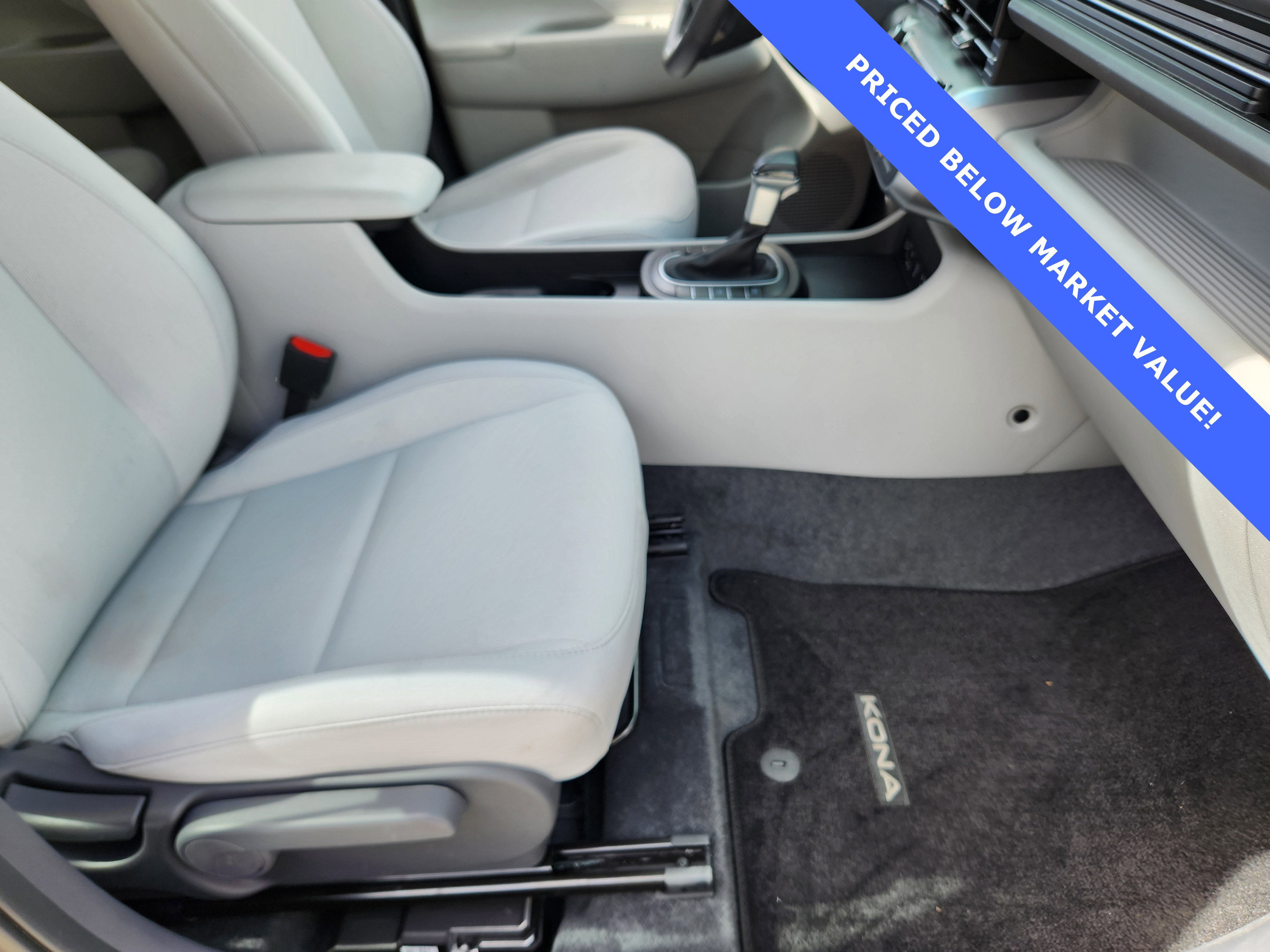 Certified 2025 Hyundai Kona SEL image 17