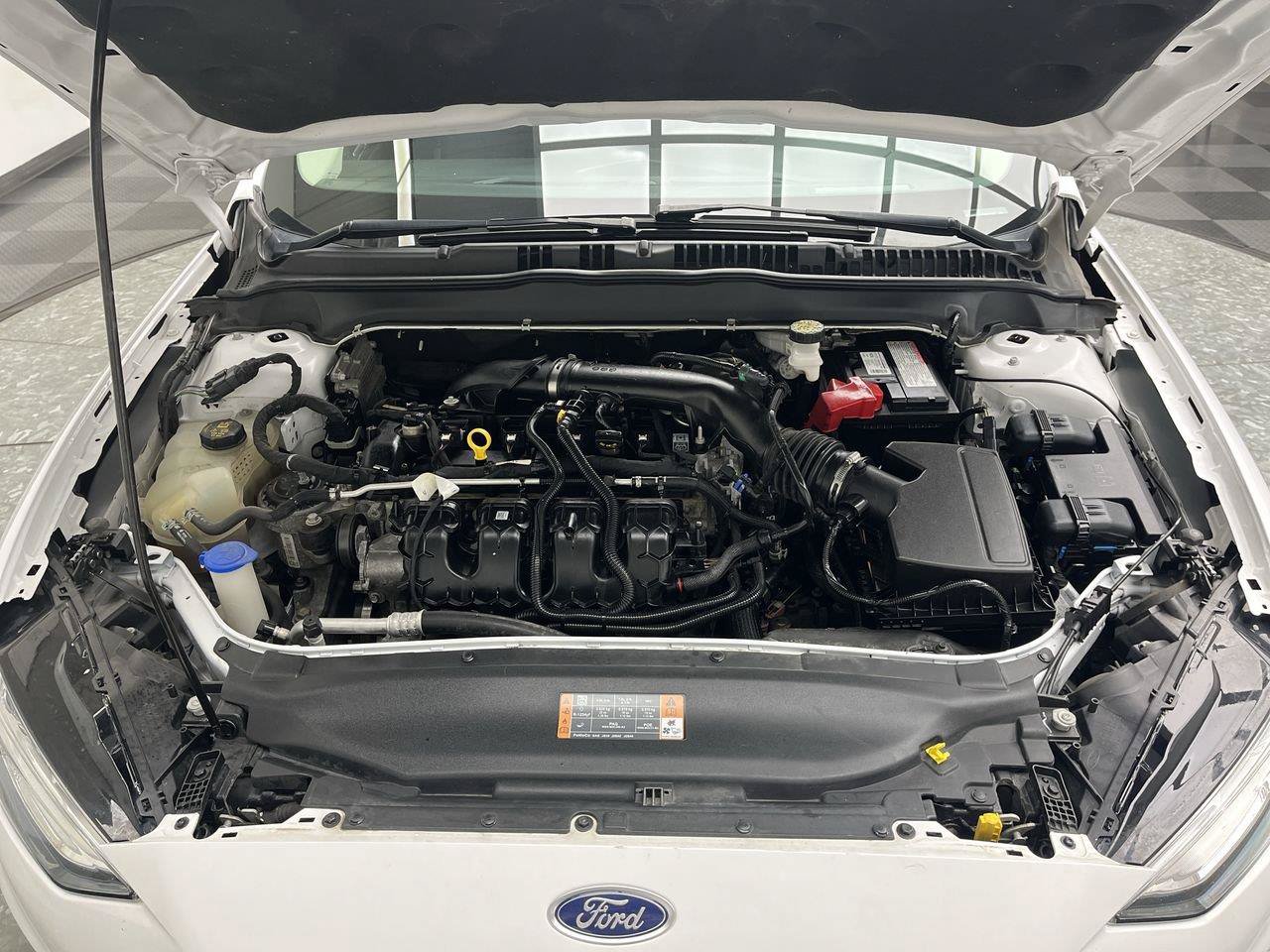 Used 2020 Ford Fusion SE AWD/4WD image 28