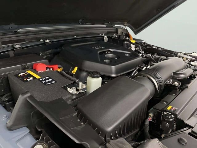 Used 2025 Jeep Wrangler Unlimited Sahara w/ Safety Group AWD/4WD image 15