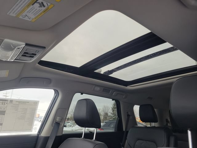 New 2026 Nissan Pathfinder Platinum AWD/4WD image 17