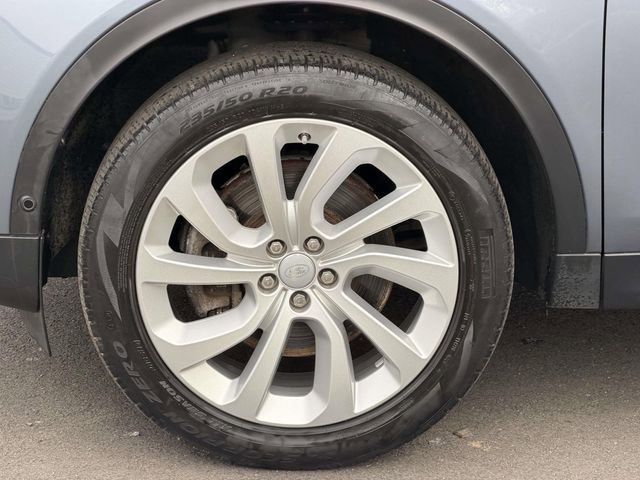 Used 2021 Land Rover Discovery Sport SE image 7