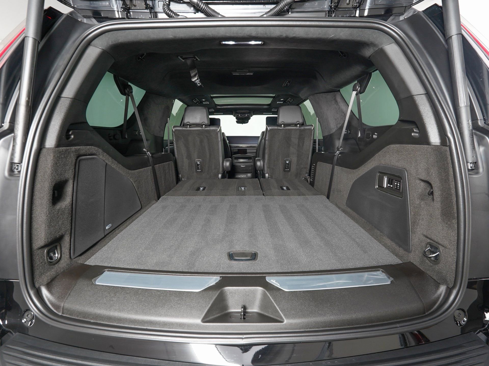 Used 2026 Cadillac Escalade ESV V image 14