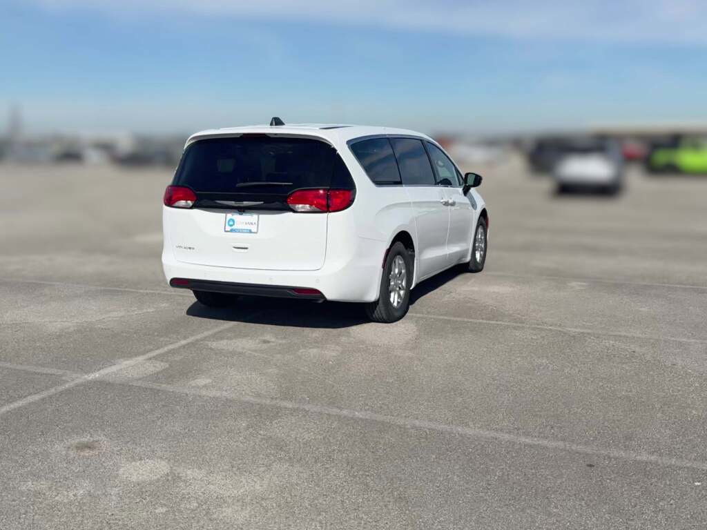 New 2026 Chrysler Voyager LX image 11