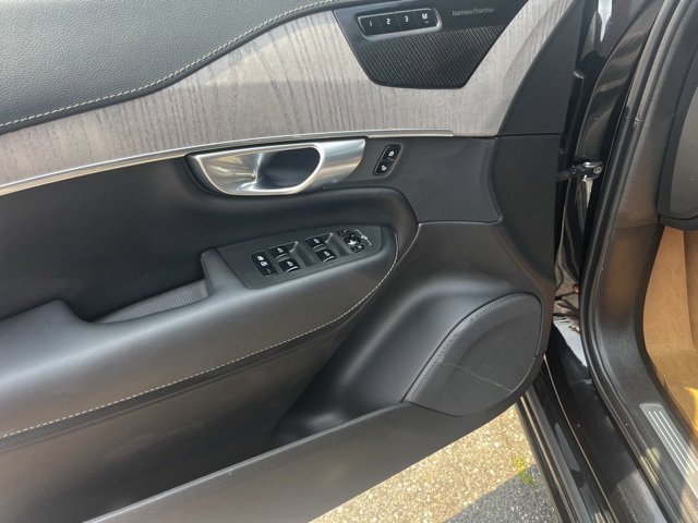 Used 2024 Volvo XC90 B6 Ultimate image 19