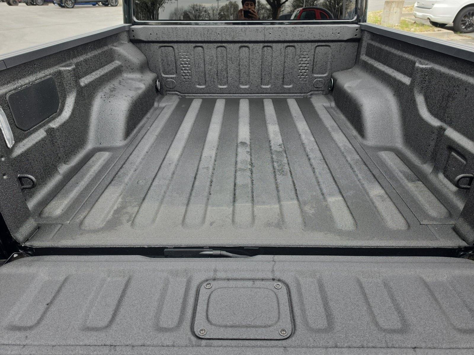 New 2026 Jeep Gladiator Rubicon w/ Steel Bumper Group AWD/4WD image 11