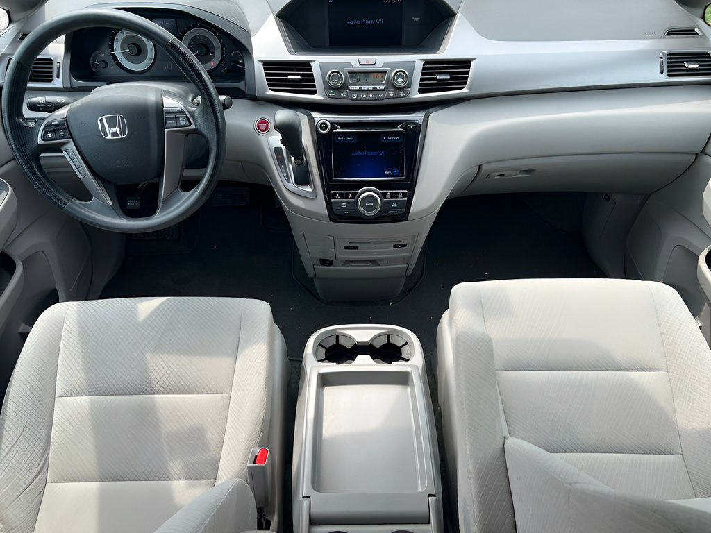 Used 2016 Honda Odyssey SE image 17