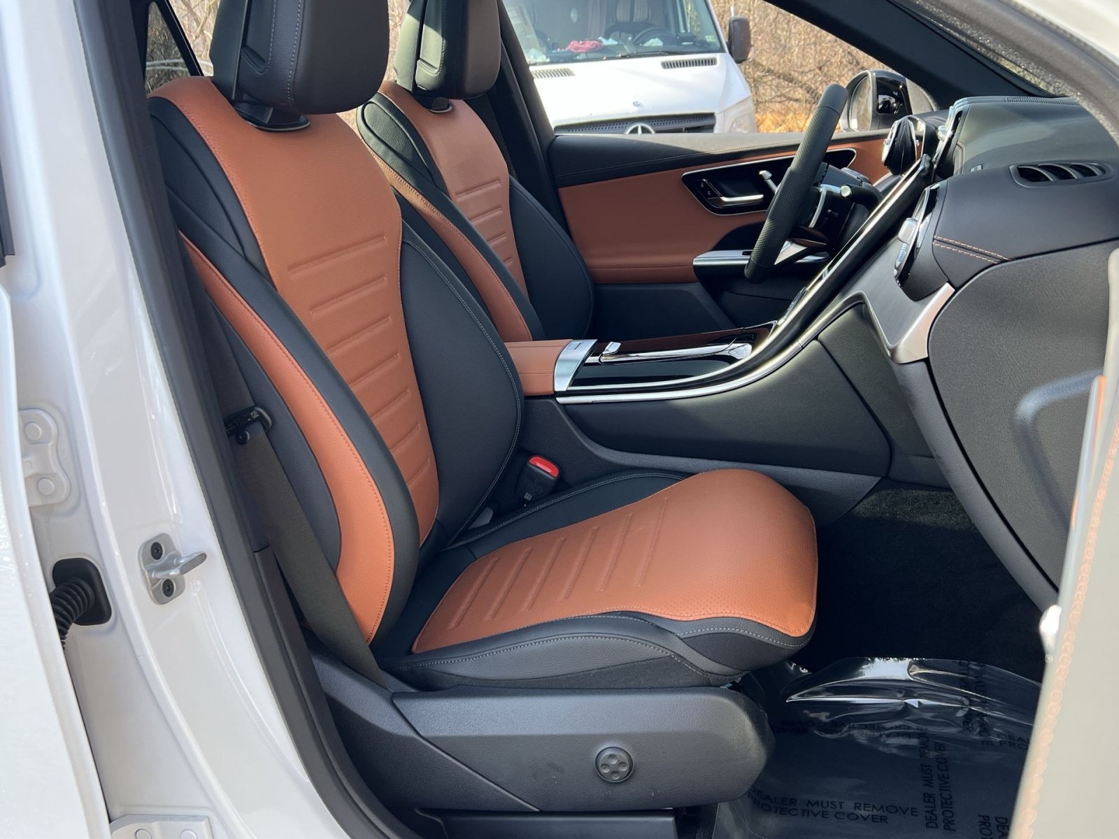 Used 2026 Mercedes-Benz GLC 300 4MATIC image 26