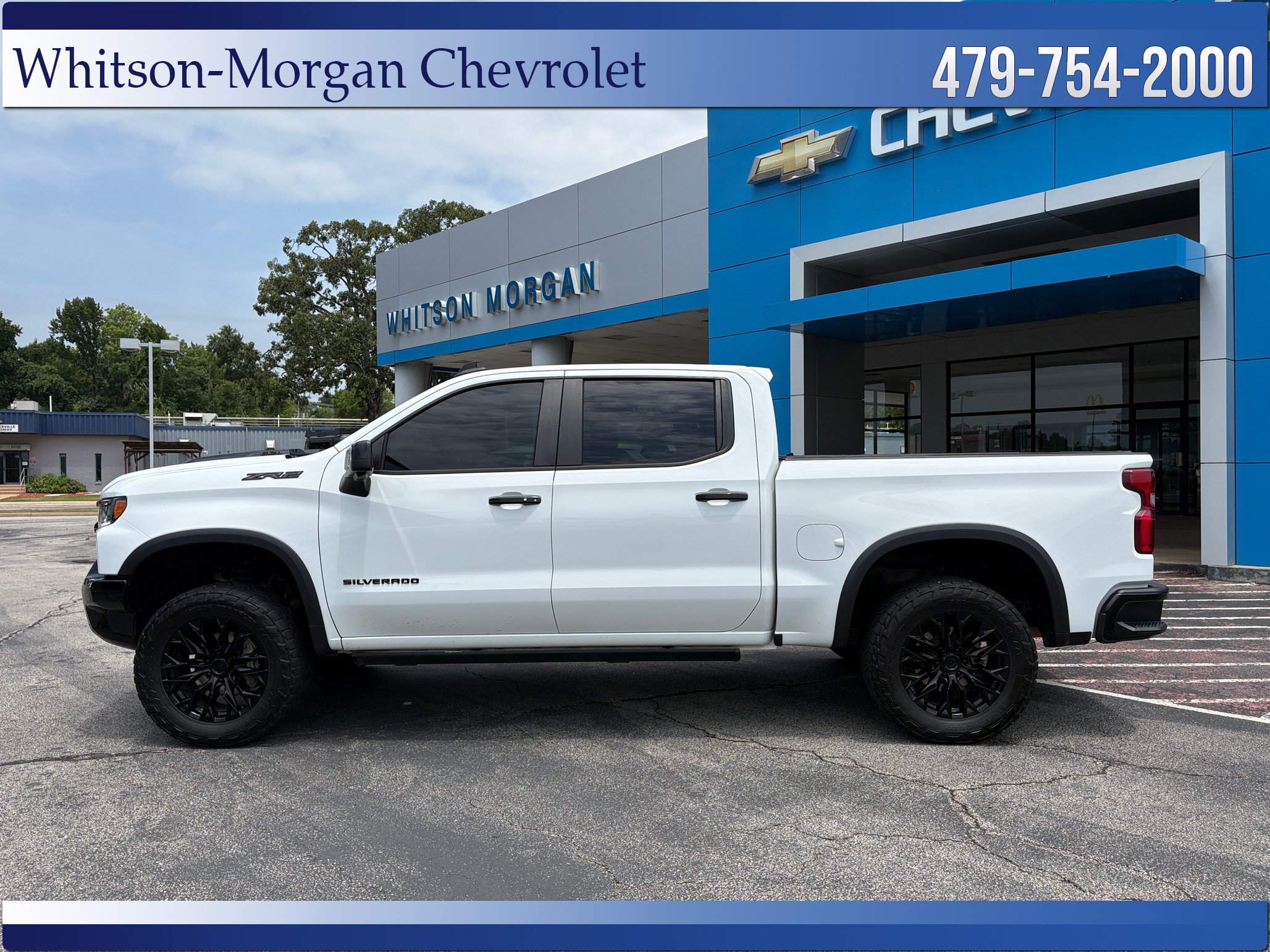Used 2024 Chevrolet Silverado 1500 ZR2 w/ Technology Package AWD/4WD image 2