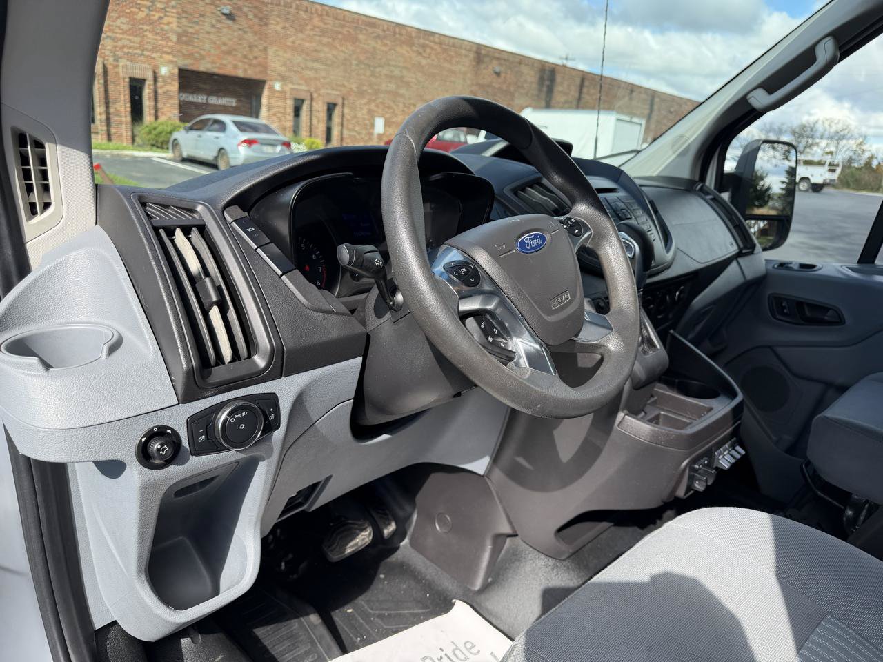 Used 2019 Ford Transit 350 138 RWD image 20