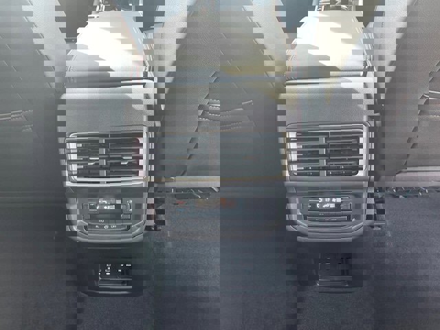 New 2026 Volkswagen Atlas Peak Edition image 10