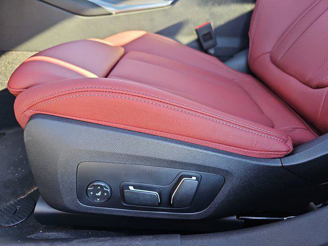 New 2026 BMW 330i Sedan w/ M Sport Package image 29