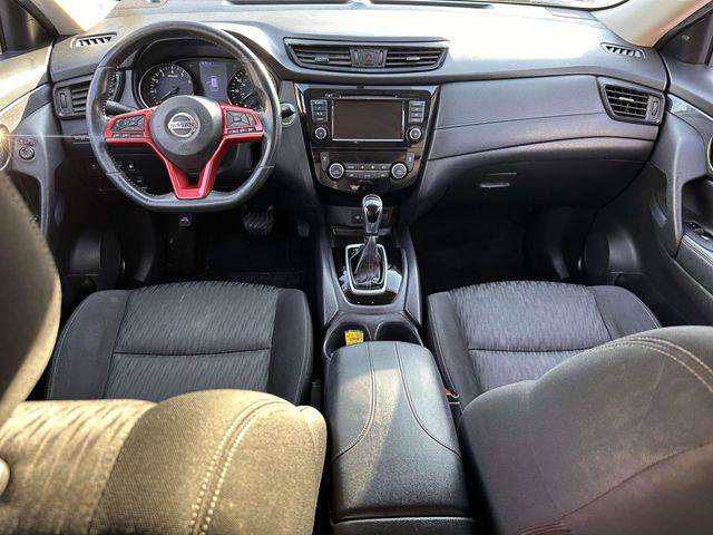 Used 2018 Nissan Rogue SV AWD/4WD image 15
