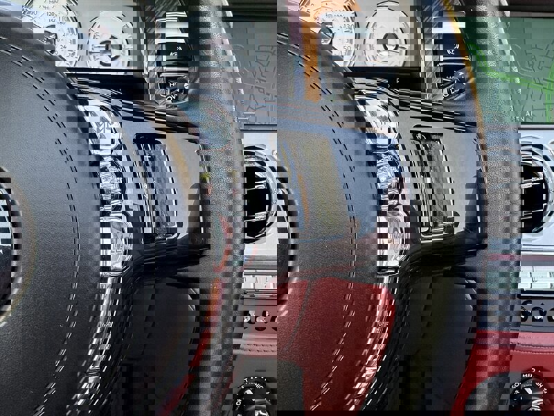 Used 2016 Rolls-Royce Dawn image 19