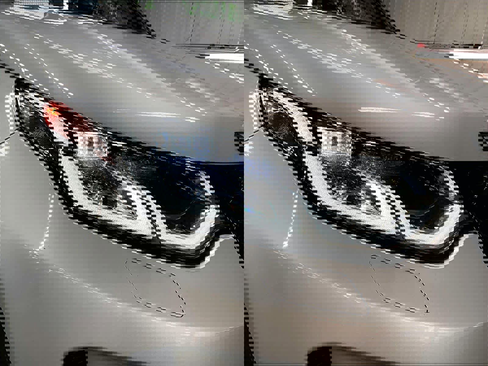 Used 2023 Land Rover Discovery Sport SE image 31