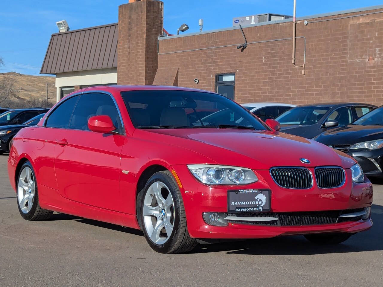 Used 2011 BMW 335i Convertible RWD image 20