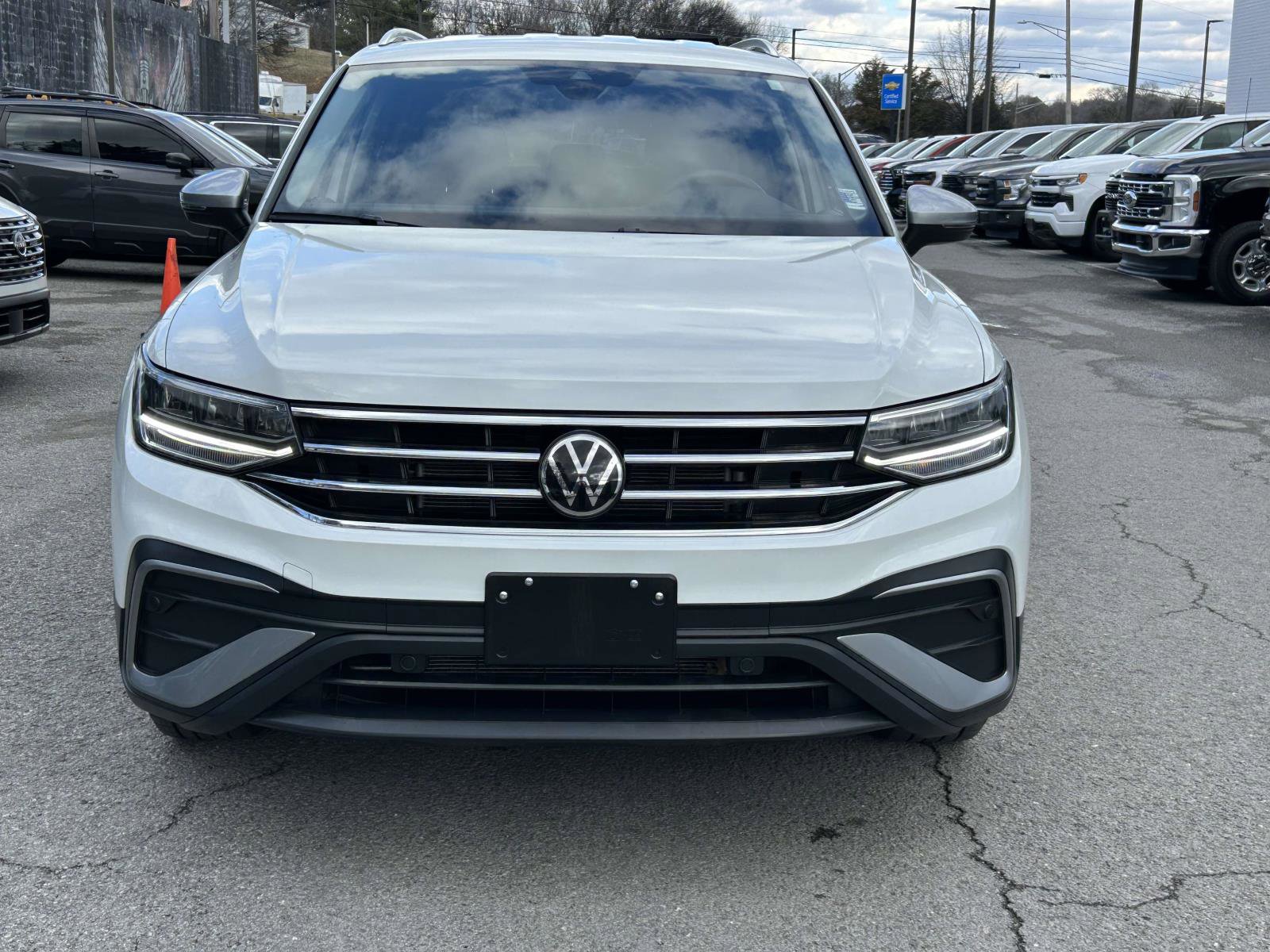 Used 2024 Volkswagen Tiguan Wolfsburg Edition image 8