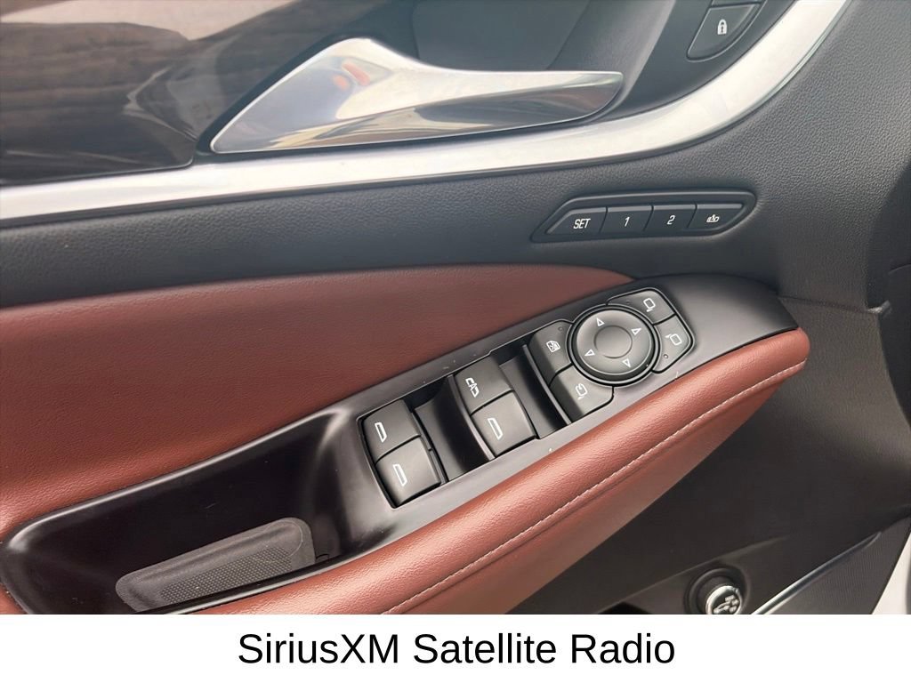 Used 2018 Buick Enclave Avenir w/ Avenir Technology Package AWD/4WD image 19
