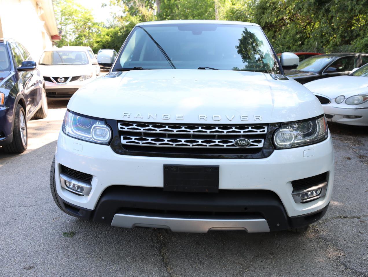 Used 2014 Land Rover Range Rover Sport HSE AWD/4WD image 3