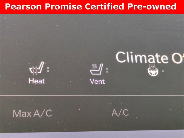 Used 2024 Chrysler Pacifica Limited image 24