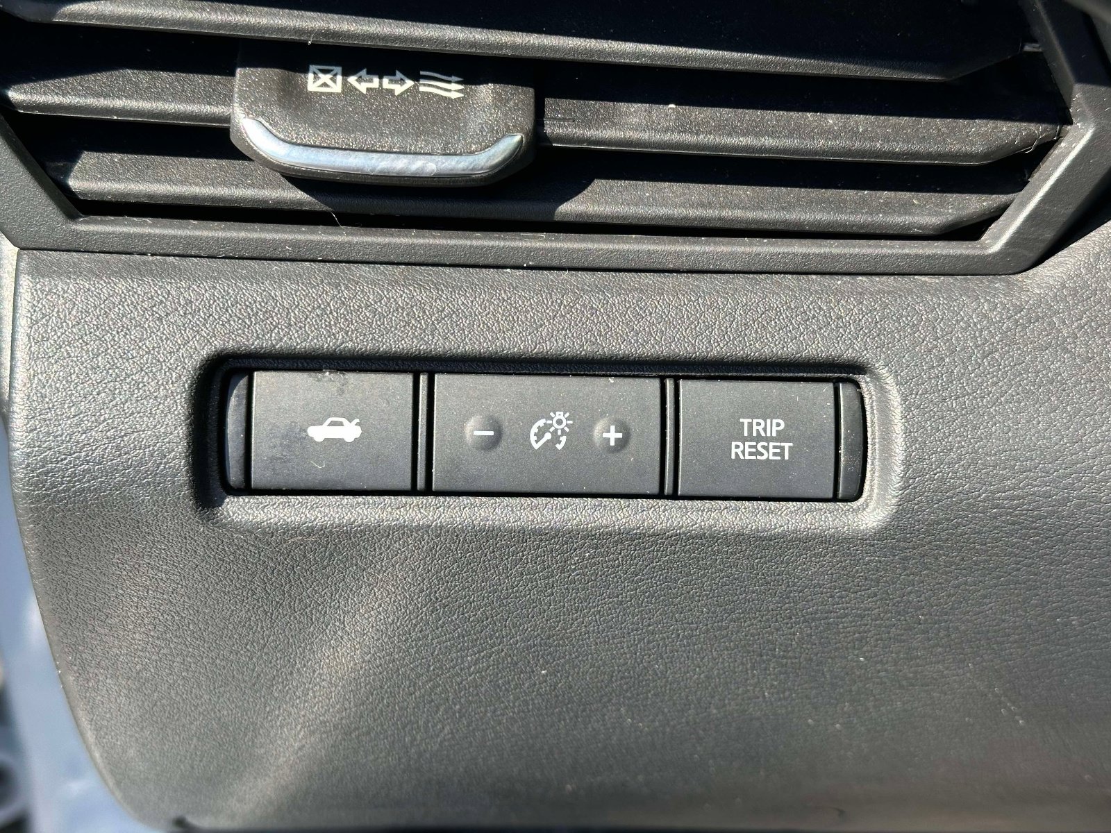 Used 2023 Nissan Altima 2.5 SR w/ SR Premium Package image 15