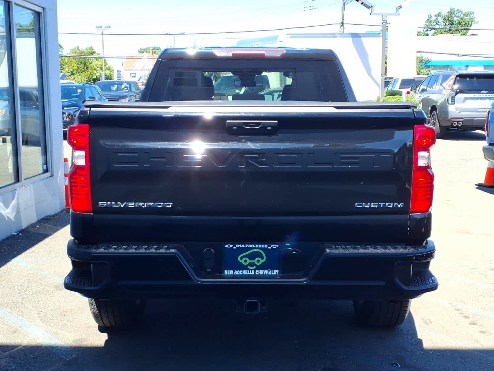 Certified 2023 Chevrolet Silverado 1500 Custom AWD/4WD image 5