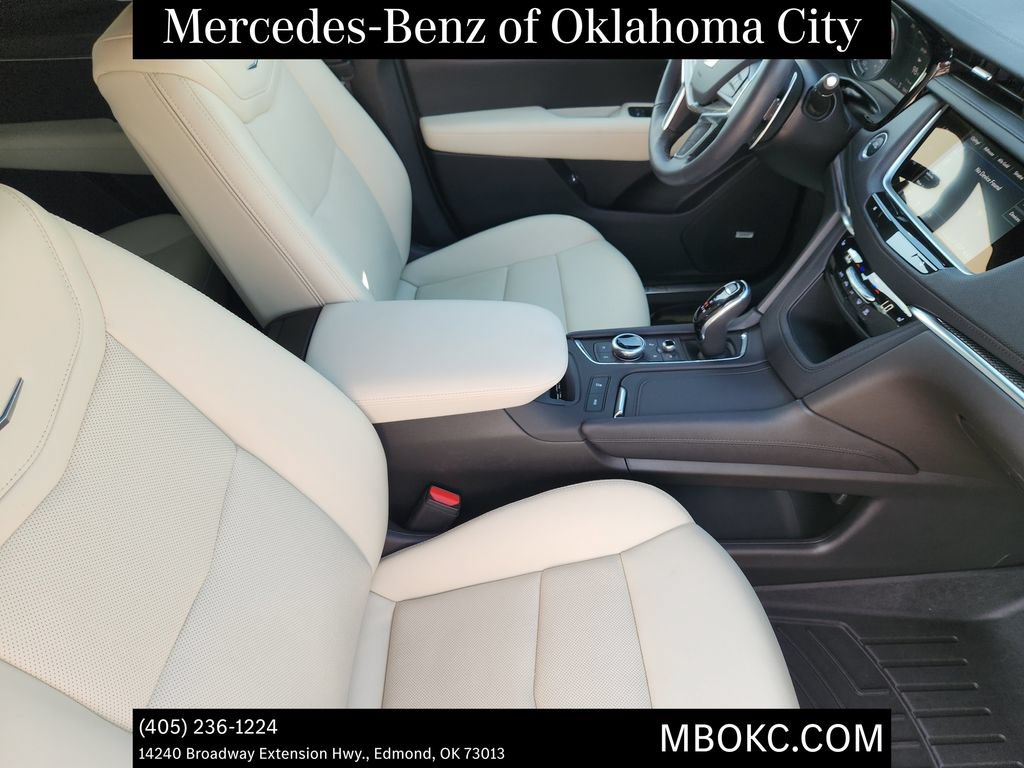 Used 2023 Cadillac XT5 Sportv w/ Technology Package AWD/4WD image 12