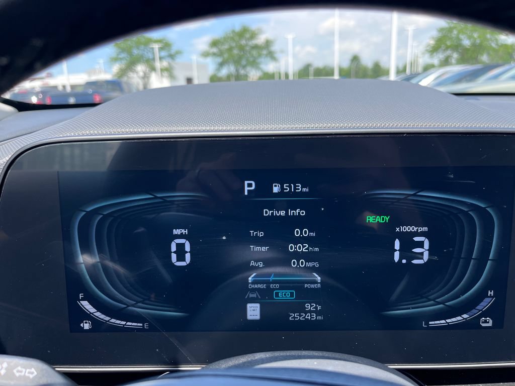 Certified 2024 Kia Niro EX Touring FWD image 13